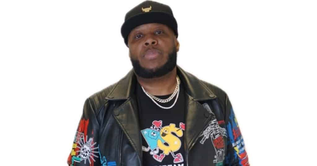 Now Entertainment tweet media