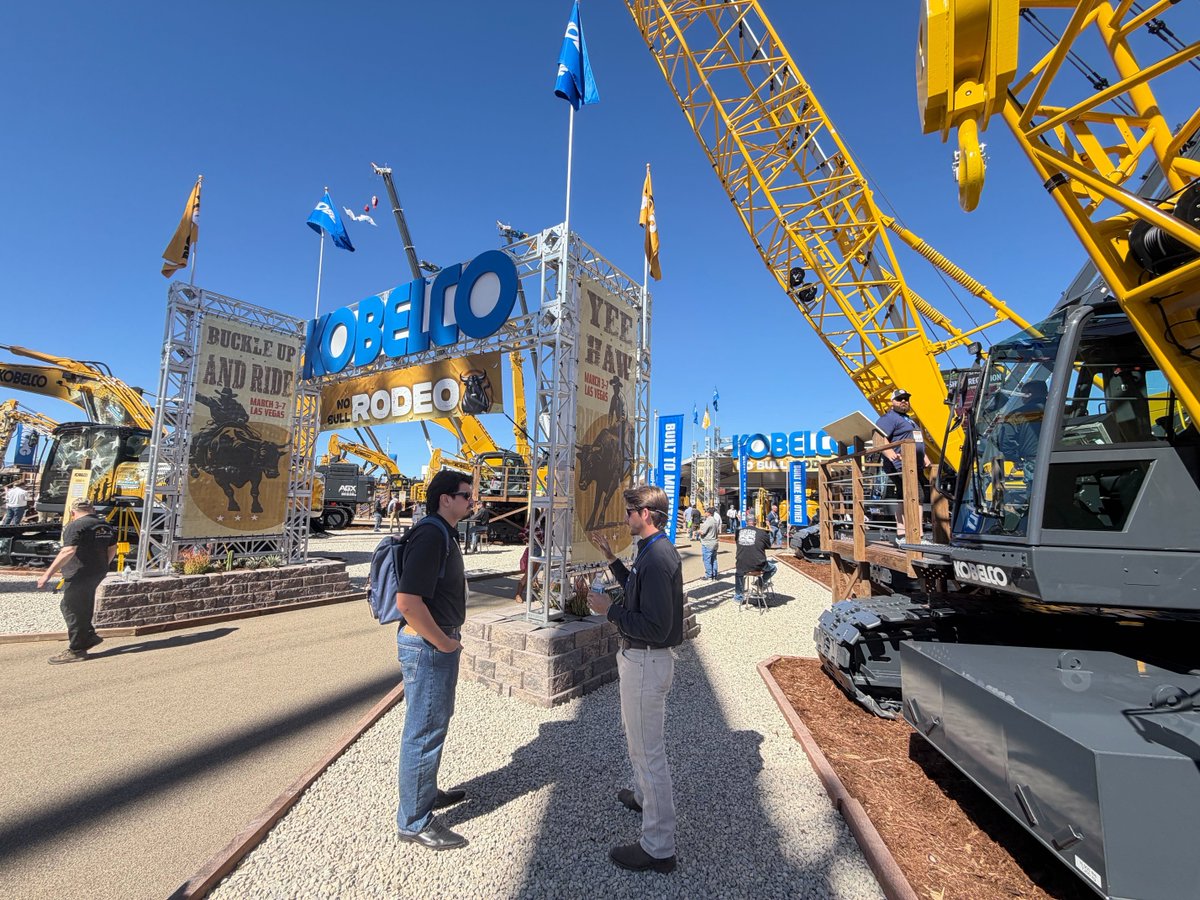 VERSATILE tweet media