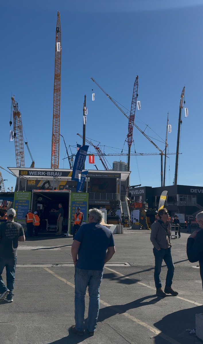 VERSATILE tweet media