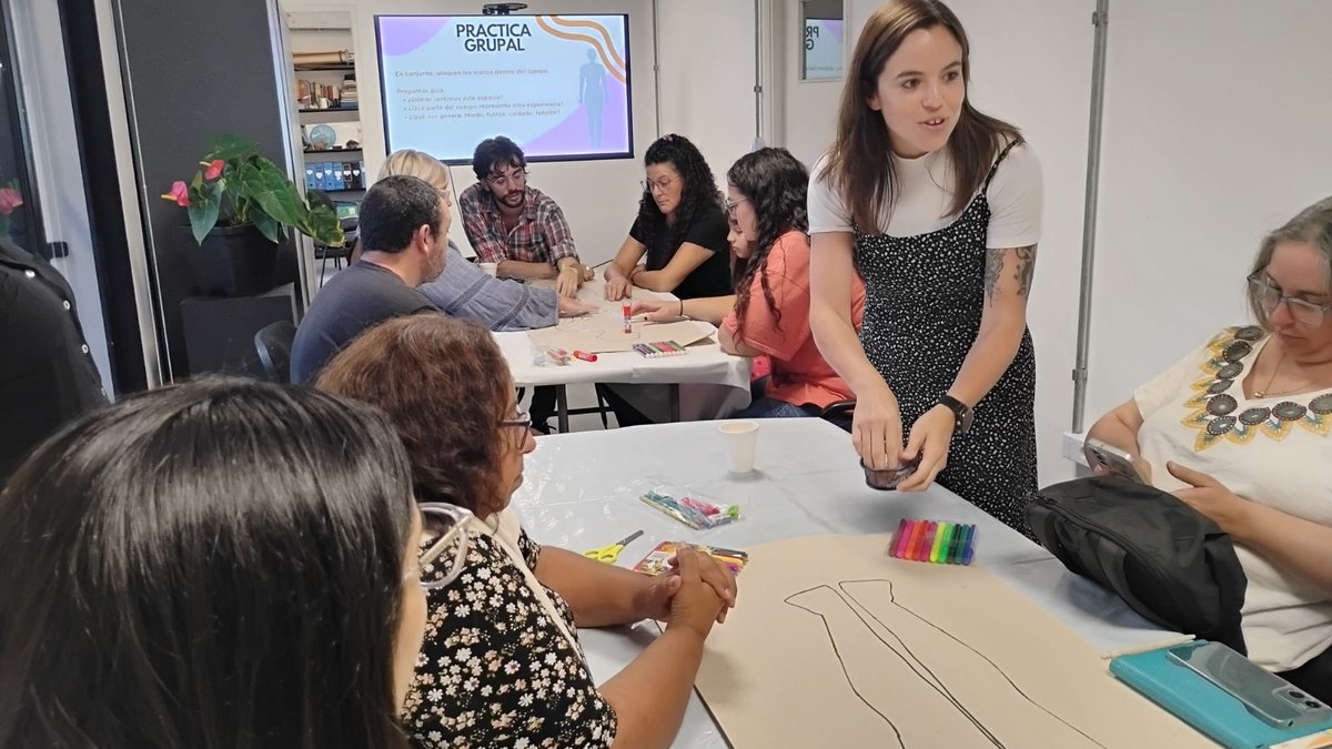 sanjosegobierno's tweet photo. En el marco del Día Internacional de la Mujer, se realizó el taller “Cuerpos, territorio y patrimonio arqueológico. Una propuesta de cartografía participativa”. La actividad tuvo lugar en el Centro de Investigación Regional Arqueológica y Territorial, ubicado en Ciudad del Plata. https://t.co/p7RXjYALQB