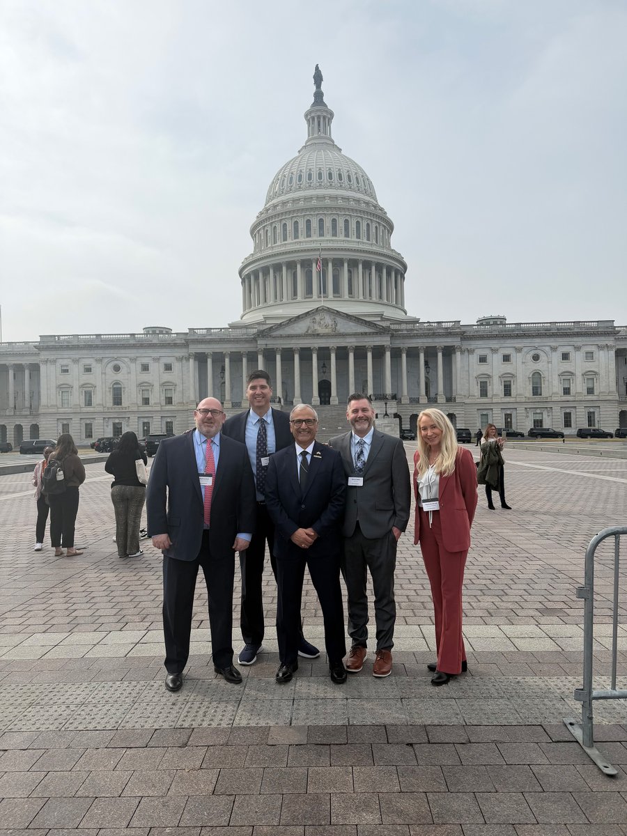 AM General LLC tweet media