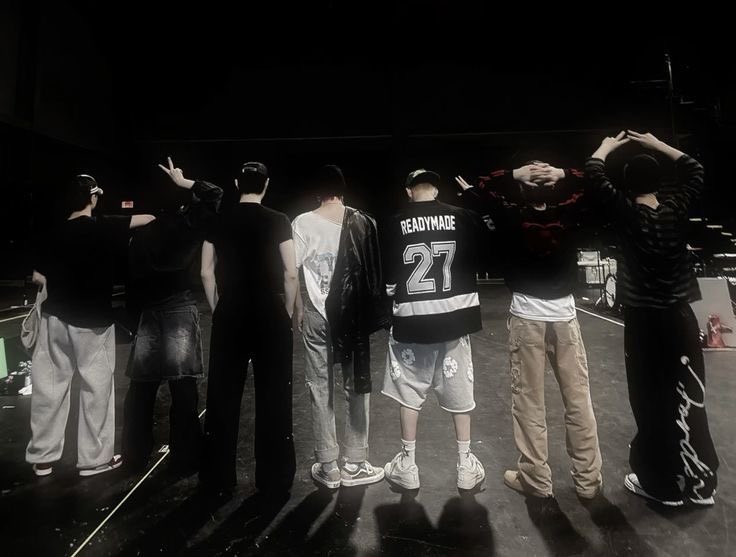 thania🦋 kinda ia tweet media