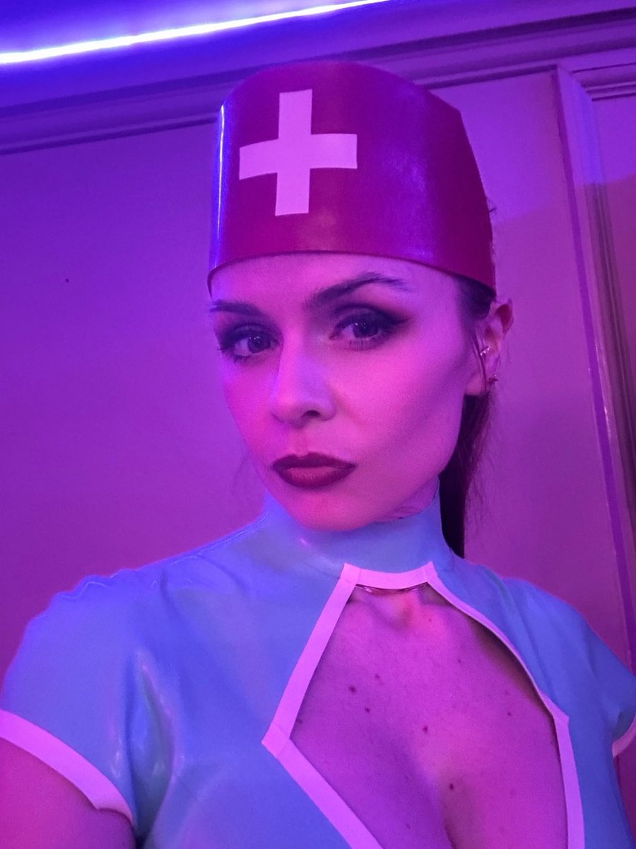 Lady Imogen Embers - Dublin tweet media