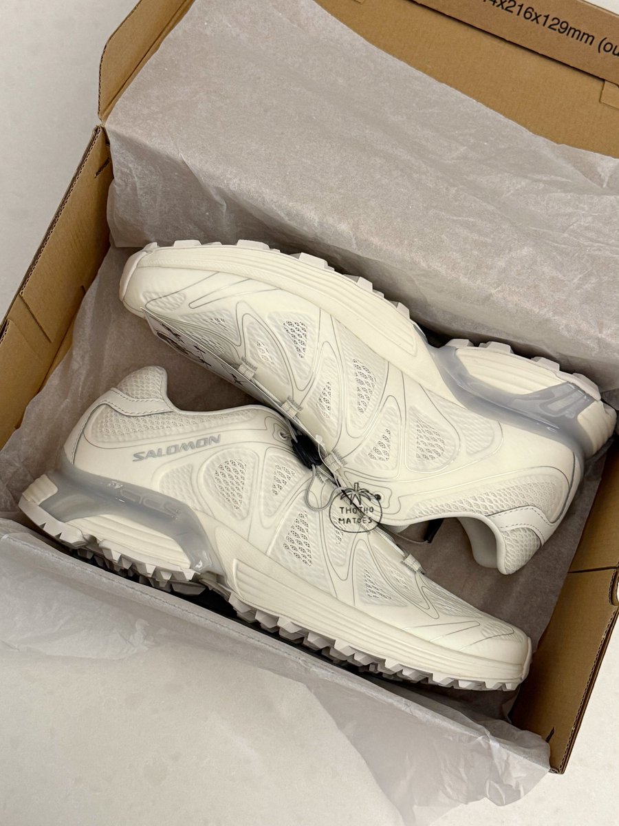 thothomatoes's tweet photo. 𝗵𝗼𝗽𝗲 𝘁𝗵𝗲𝘆’𝗿𝗲 𝗰𝗼𝗺𝗳𝗼𝗿𝘁𝗮𝗯𝗹𝗲 𝗳𝗼𝗿 𝘆𝗼𝘂! ☻ 👟

#TreasureKongjiro #kongjiro https://t.co/y6d9T5gJXN