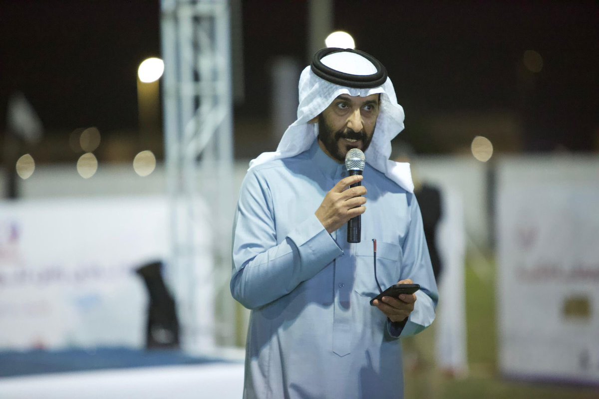 محافظ رأس تنورة يتوج «نجوم رحيمة» بكأس الدورة الرمضانية الثانية وسط حضور جماهيري كبير 

برعاية وحضور محافظ محافظة رأس تنورة، اختُتمت مساء اليوم فعاليات الدورة الرمضانية الثانية لكرة القدم بنادي رأس تنورة، في أجواء رياضية حافلة بالحماس والتفاعل، وبمشاركة واسعة من الفرق وحضور لافت