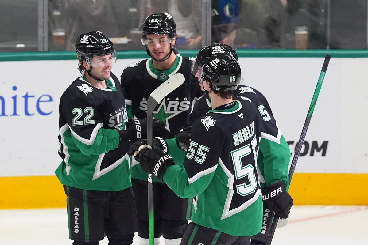 x - Clean Sheet of Ice tweet media