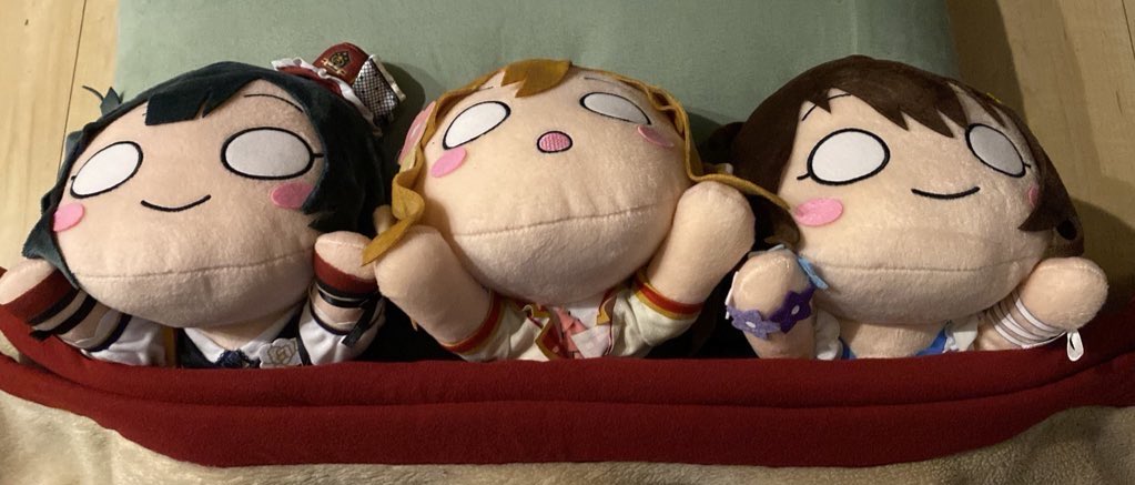 そろそろ寝ます。
🎙️「おやすみ🌙なさい」
🌼「おやすみ⭐なさいずらぁ」
💦「おやすみ😘なさい」
#寝そべりタイム