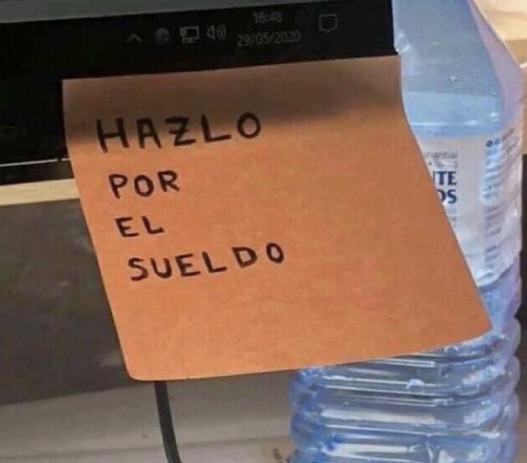 Guarromantico_'s tweet photo. Yo motivándome en mi trabajo… https://t.co/UXMzsOFlqD