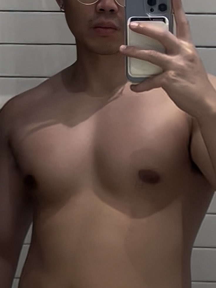 ทีมๆ ทำไมเส้นบรรทัดไม่เท่ากันอะ? tweet media