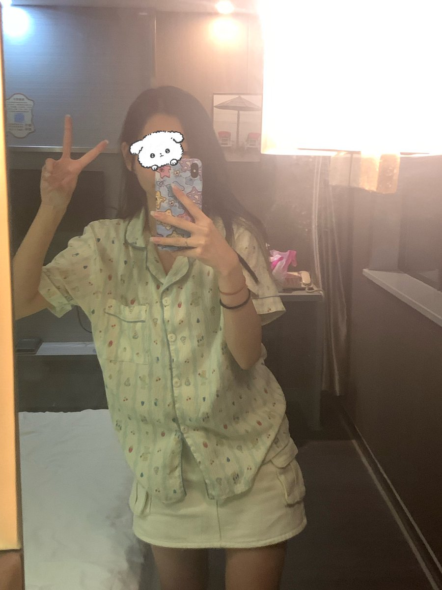 ayue_ioi's tweet photo. 我去我去 都来恭喜这个小女孩好吗 论文初稿终于写完了.！！ 啊啊啊感觉人都老了三岁。。🥹 https://t.co/7BzZqOxhj8