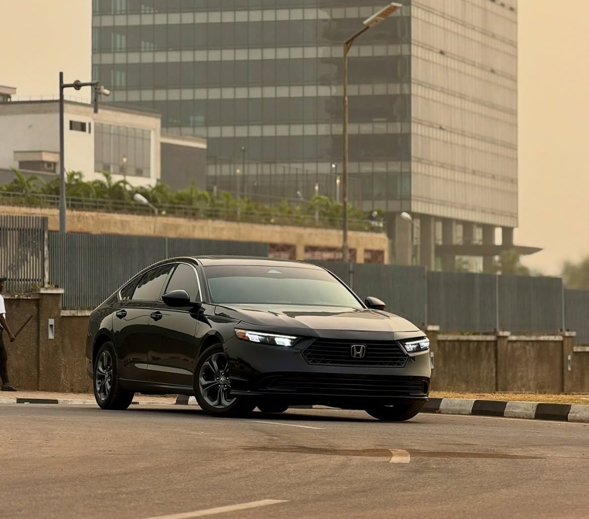 CARsCONNECT tweet media