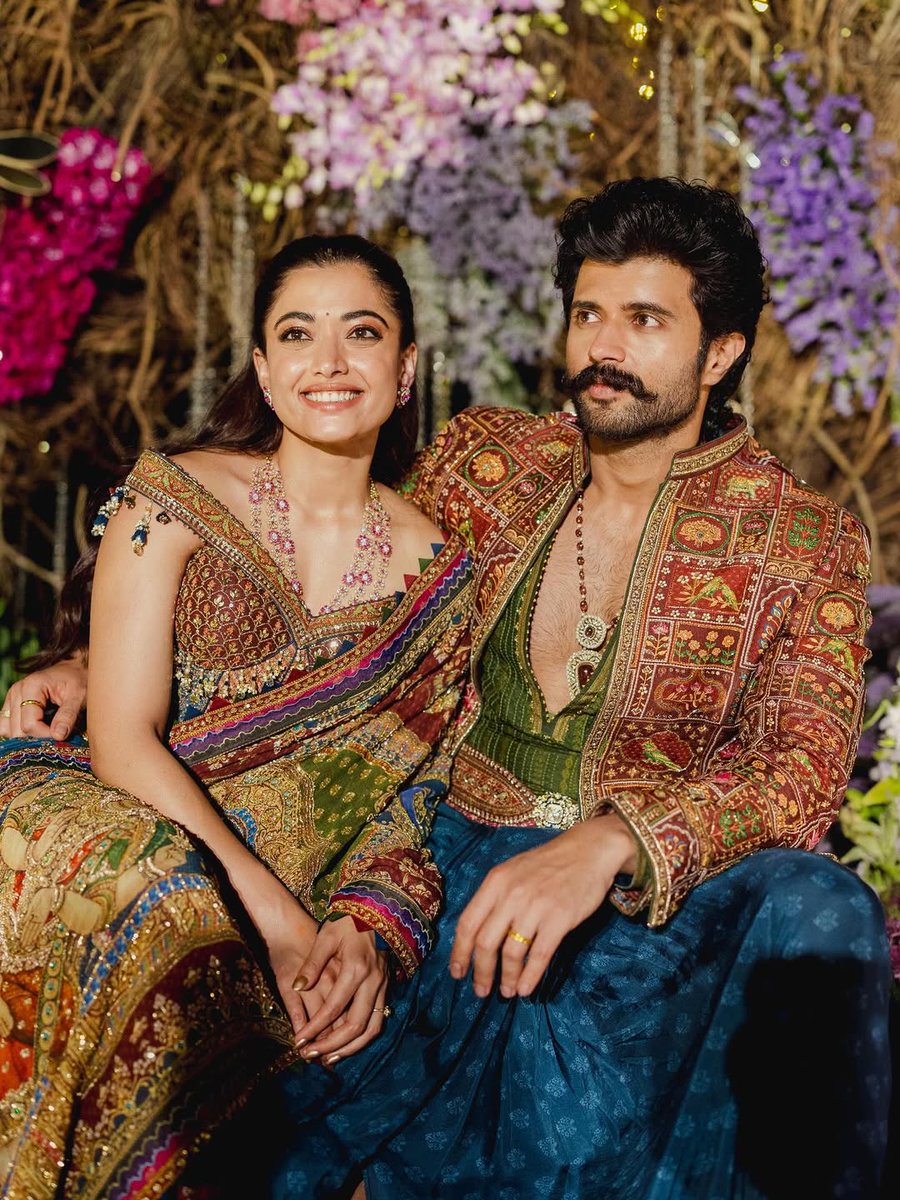 viroshily's tweet photo. 🥹🧿❤️♾️ LOVE 
#VIROSH 
#RashmikaMandanna #VijayDeverakonda https://t.co/e6zaipszrm