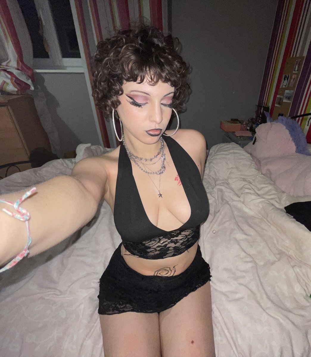 cassie ꨄ tweet media