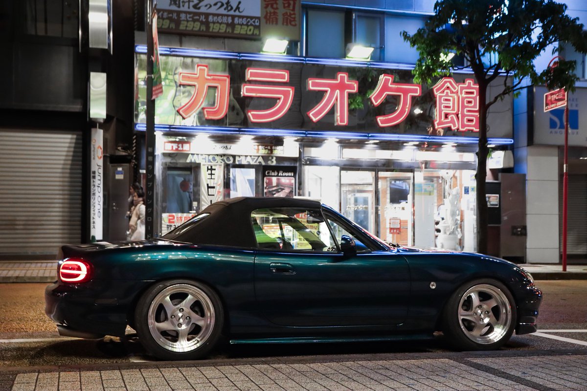 500円のおもちゃと72万円で買った本物
（カスタム費既に倍越）