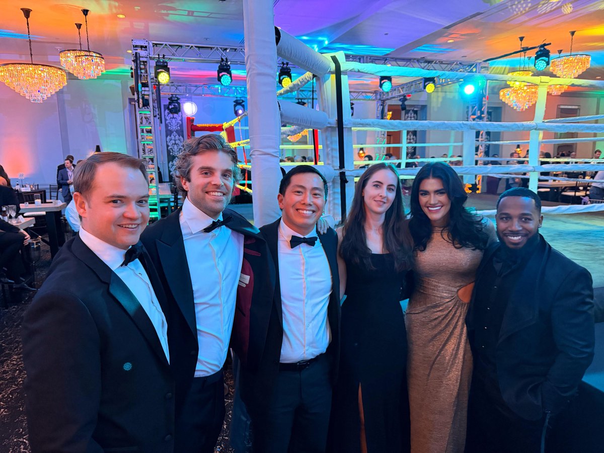 blp_bridge's tweet photo. 💫🥊 𝐍𝐀𝐈𝐎𝐏 𝐆𝐀 - 𝐅𝐈𝐆𝐇𝐓 𝐍𝐈𝐆𝐇𝐓 𝟐𝟎𝟐𝟔🥊💫

BLP was proud to be part of NAIOP Georgia Fight Night 2026, an exciting evening bringing together industry professionals for great boxing, networking, and a meaningful cause. This year’s event raised $60K for the Ron Clark Academy, supporting its mission to empower students through education. 

Thank you to NAIOP Georgia and the event organizers for another fantastic night!

In attendance: 
Henry Klehm, Will Gilkeson, Jacky Cheng, Elizabeth Verner, Katie Legue, and Evan Morton.

#BLP #NAIOP #FightNight #IndustrialRealEstate #Logistics