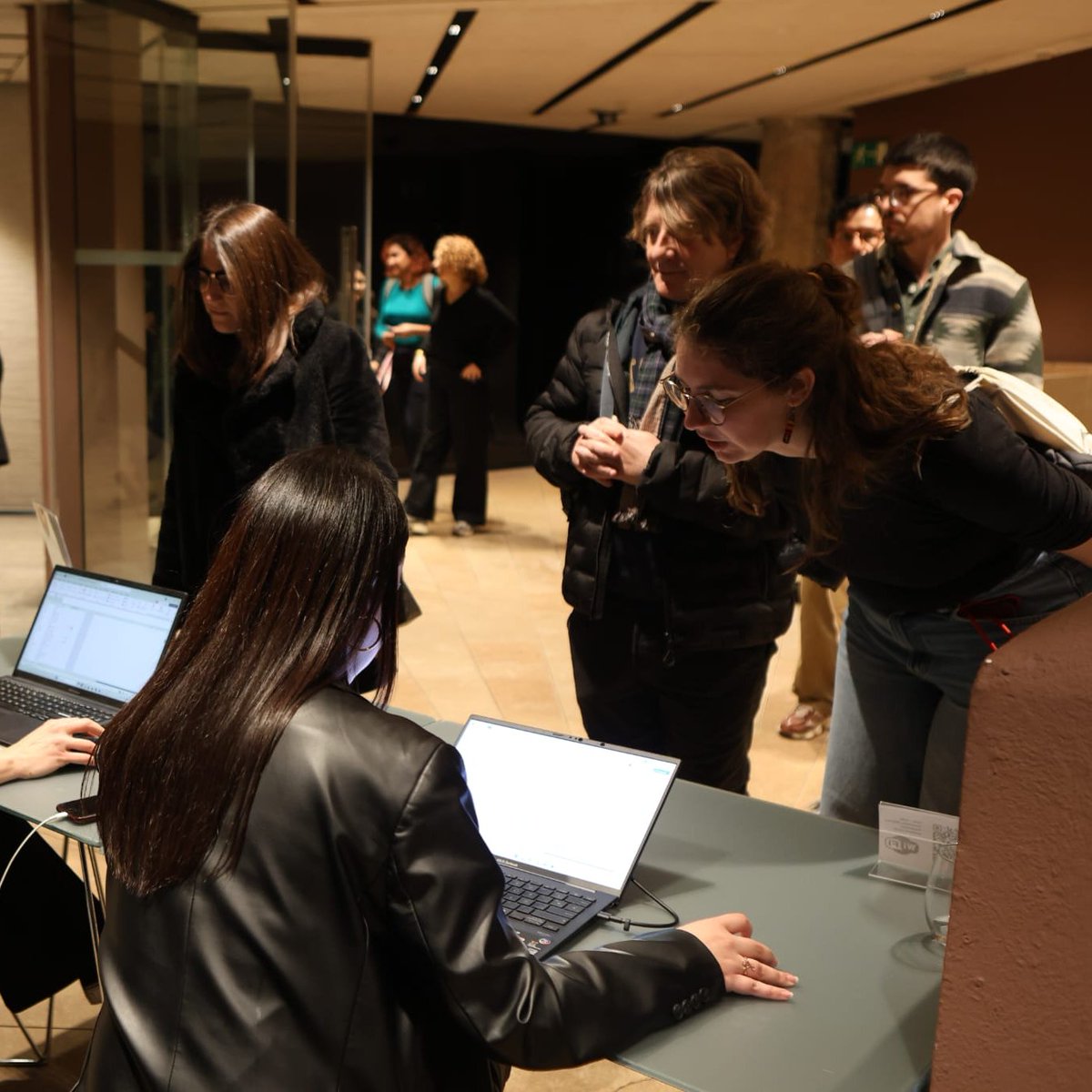 ScienHub tweet media