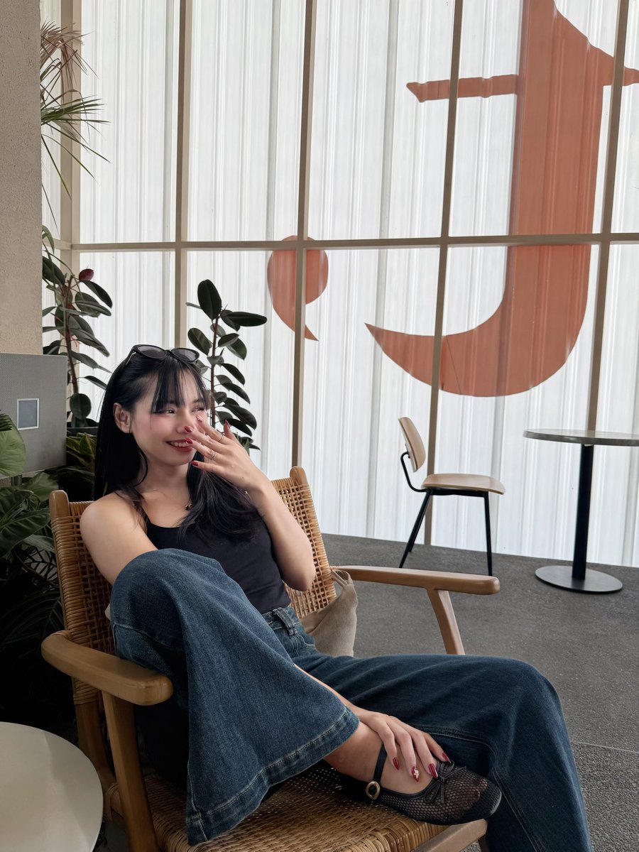 bowie_🎀 tweet media