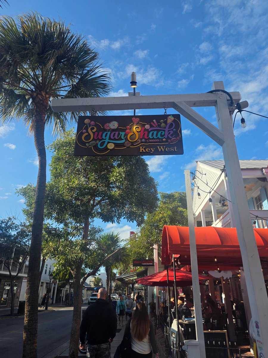 PartyInKeyWest's tweet photo. There's a crazy little shack beyond the track... #keywest #sugarshack #sweet
More: https://t.co/QtRb8xssq5
Follow us: @PartyInKeyWest
Hashtag us: #PartyInKeyWest https://t.co/GjgHDdHvIH