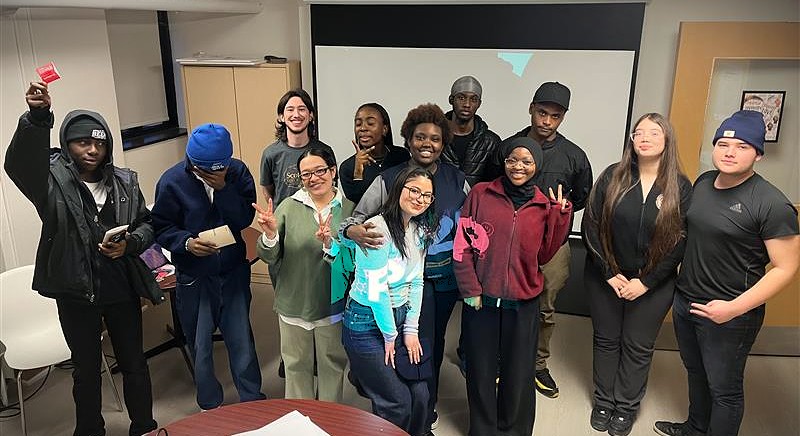 LetsStopAIDS's tweet image. We’re proud to continue our partnership with For Youth Initiative. 🌠 Our P2P team hosted a workshop on navigating OHIP, accessing healthcare, and finding community support for newcomer youth. Inspiring leadership and learning in action. 💡🤝 #YouthLeadership #LetsStopAIDS #P2P