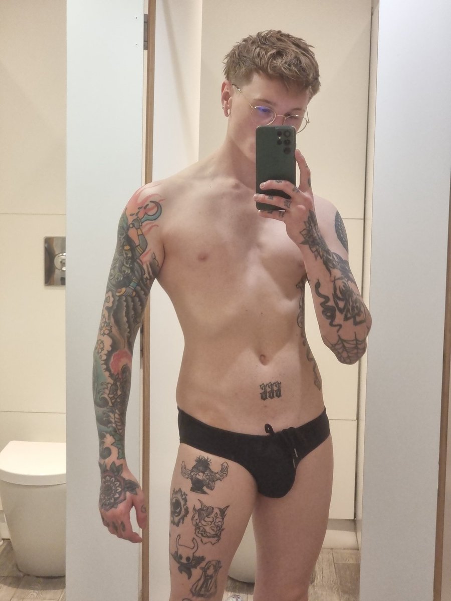 Axel_monstera tweet media