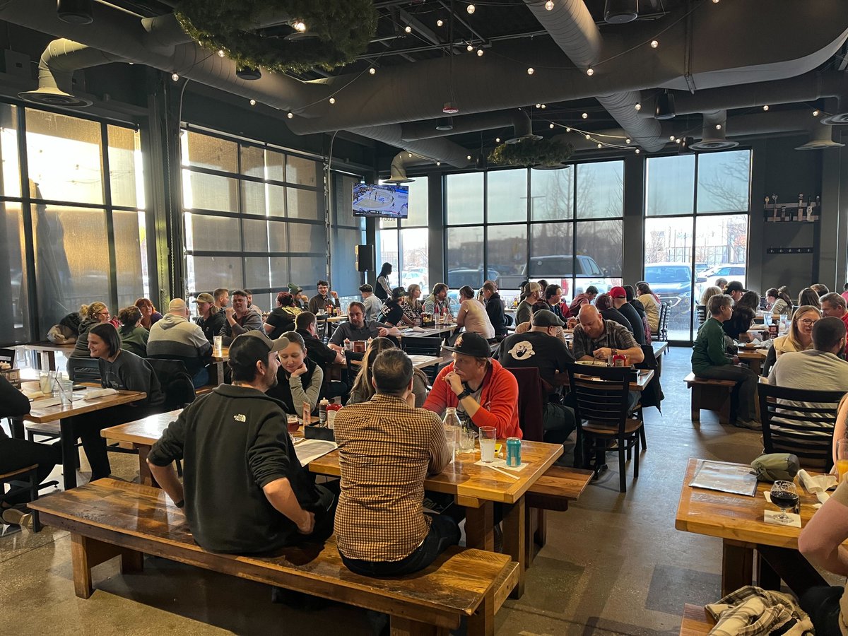 Quizzo Trivia tweet media