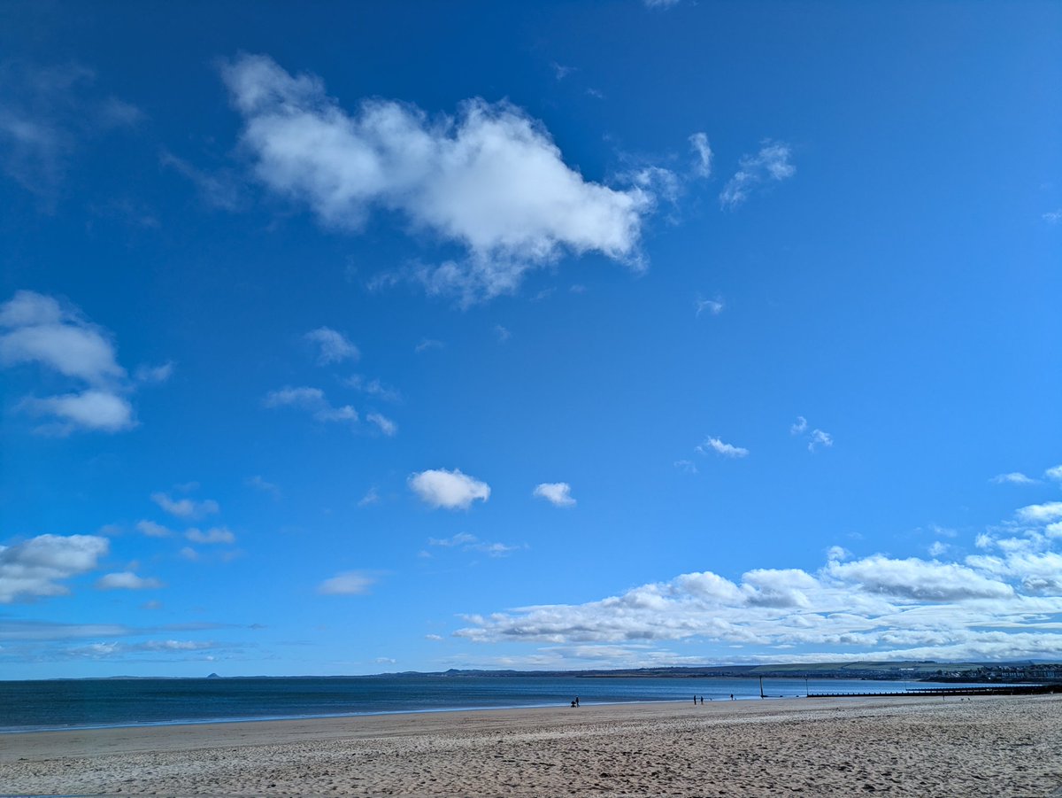 Louise Fairbairn tweet media