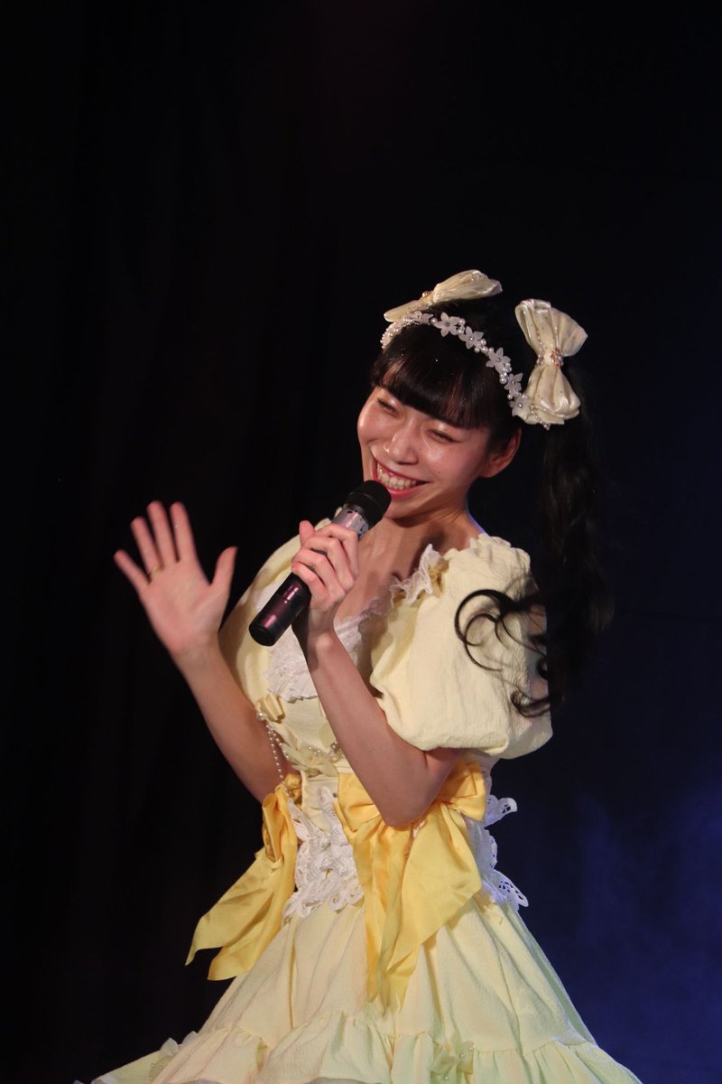 ApimaruGrande's tweet photo. わい、ステージ楽しそうやなあ https://t.co/idAnkCk63B