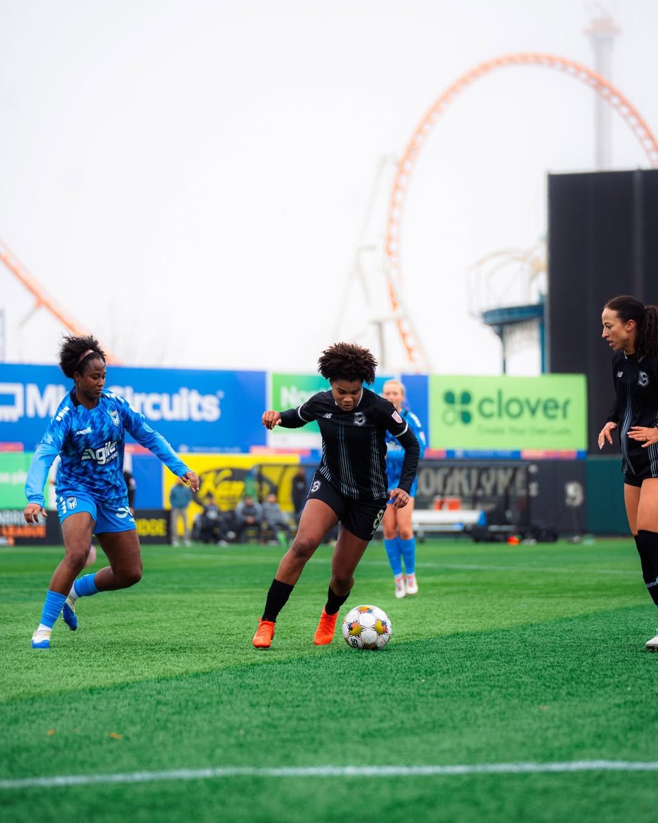 Loza Abera tweet media