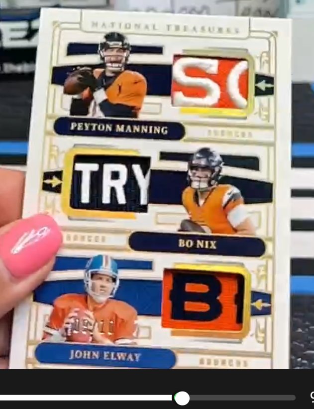 Greek_God78's tweet image. Pulled this in an eBay break last night 
Thoughts? 
#panini #cardbreaks #BoNix
#PeytonManning
#JohnElway #broncos