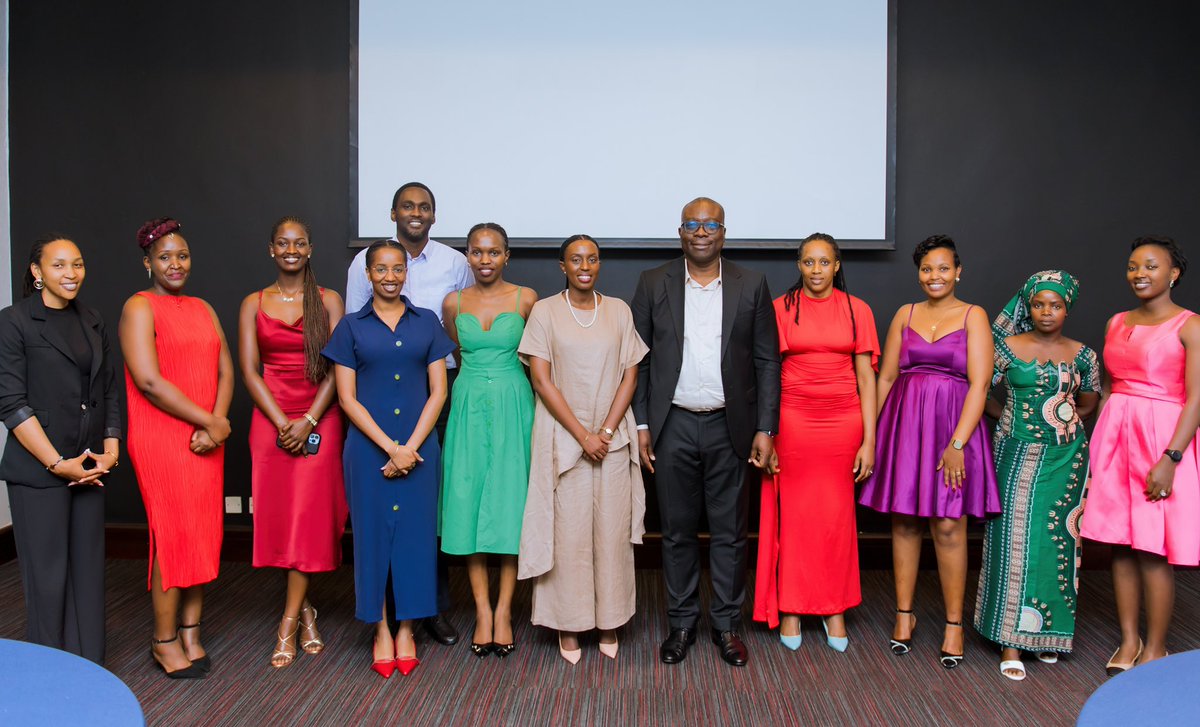 Resonate tweet media