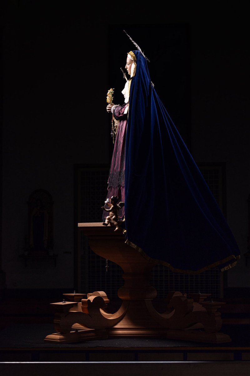 GPResignacion's tweet photo. 𝕰𝖘𝖙𝖗𝖊𝖓𝖔𝖘 | 
Nuestra Sagrada titular se alza sobre su nueva peana de carrete, esta se encuentra en su primera fase de ejecución y es obra del tallista José Carlos Ligero , al que agradecemos su trabajo y disposición 

📸: @lmfotoscofrades 

#CofradiasMlg https://t.co/adF42RAd5m