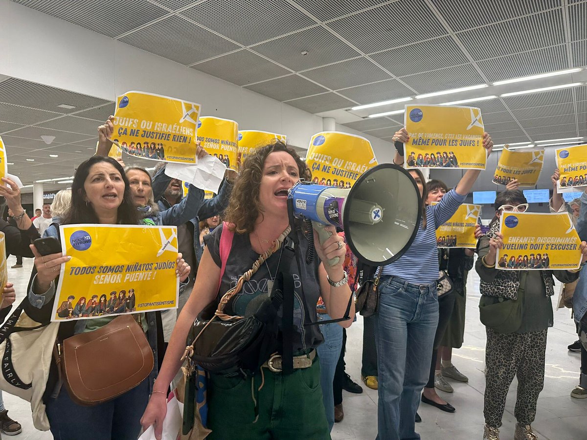 Le Parisien tweet media