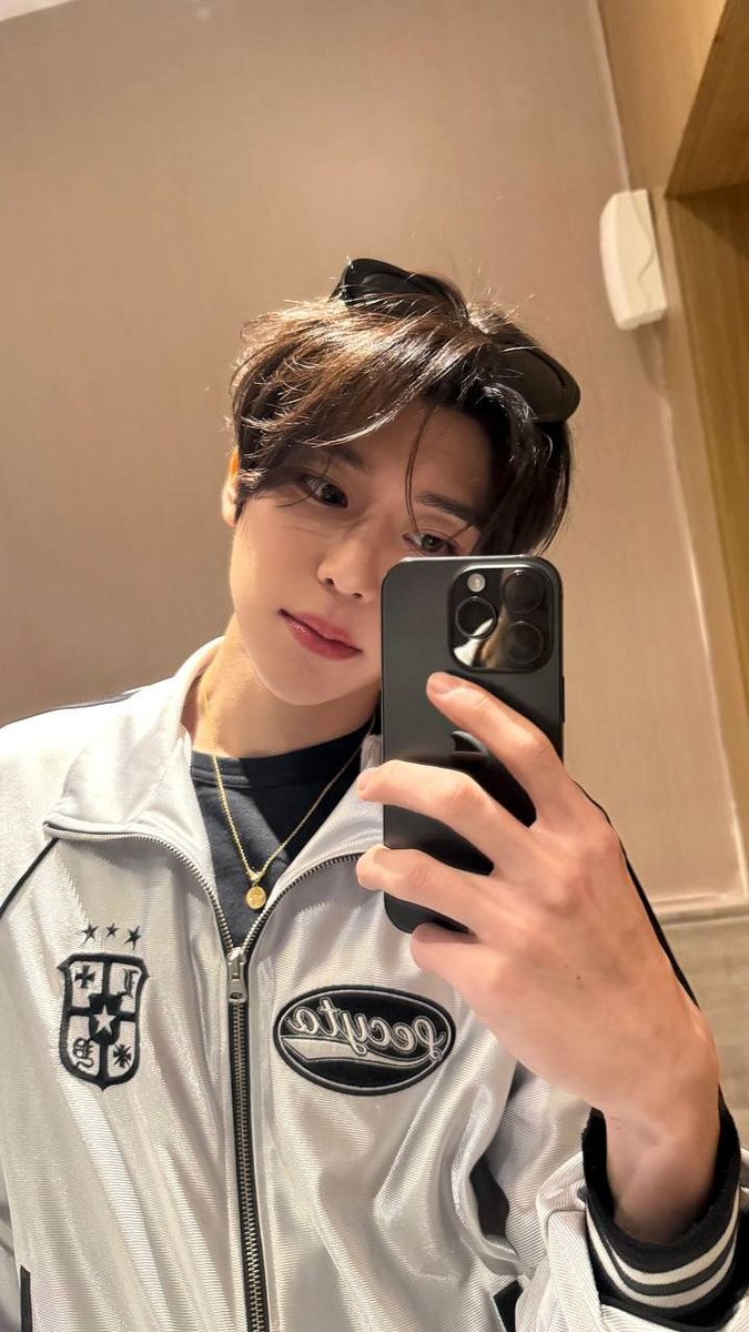 Avi & Mr. Santiago tweet media