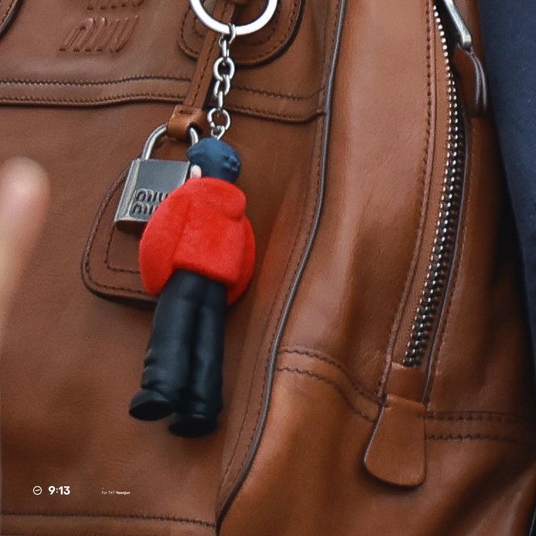 𝟗:𝟏𝟑 tweet media