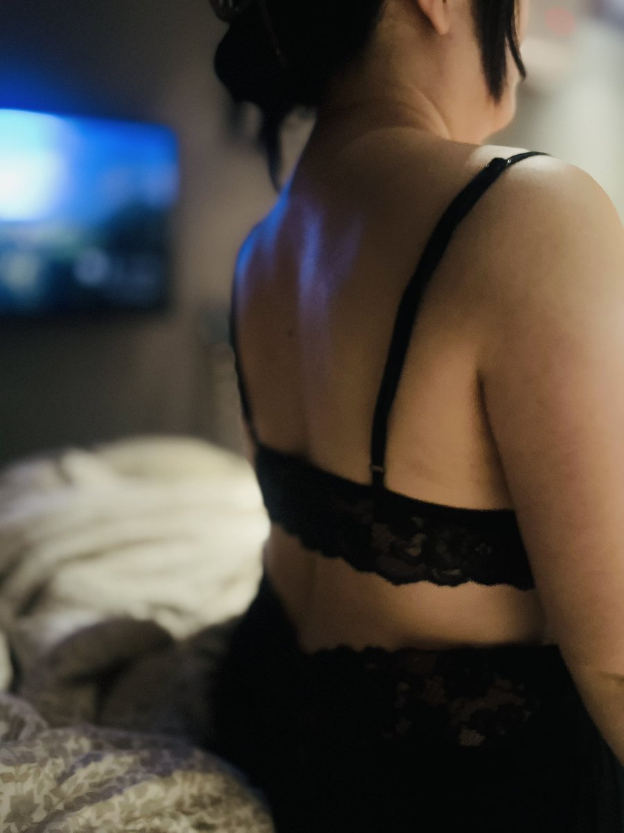 Venus & Ted couple tweet media