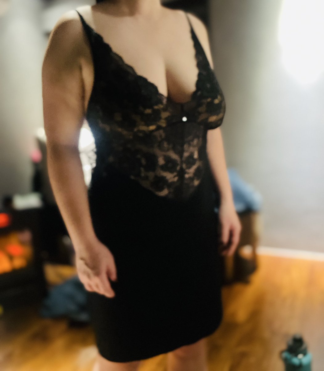 Venus & Ted couple tweet media