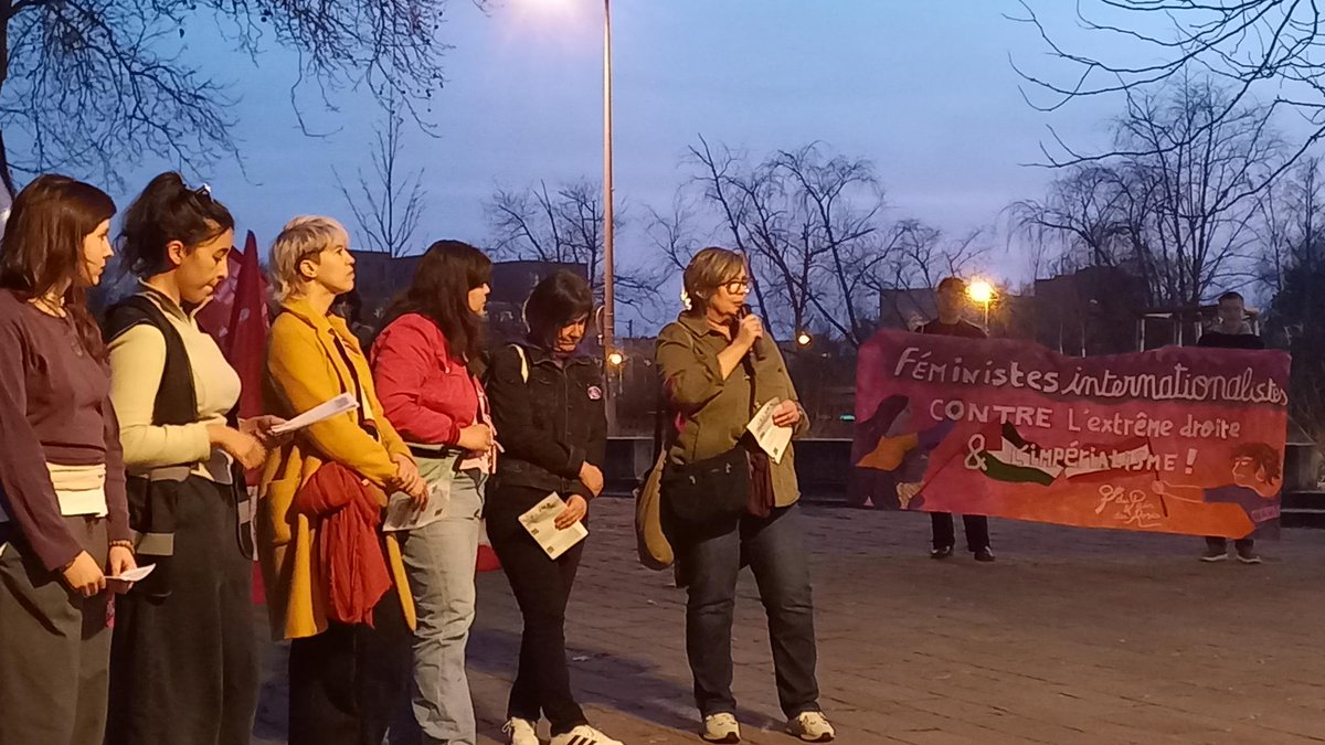 Le 8 mars à Strasbourg : une belle dynamique de convergence des forces féministes : Coordination des associations féministes + intersyndicale féministe (CGT - FSU - Solidaires - CNT - FSE) + alliés = puissante manifestation.