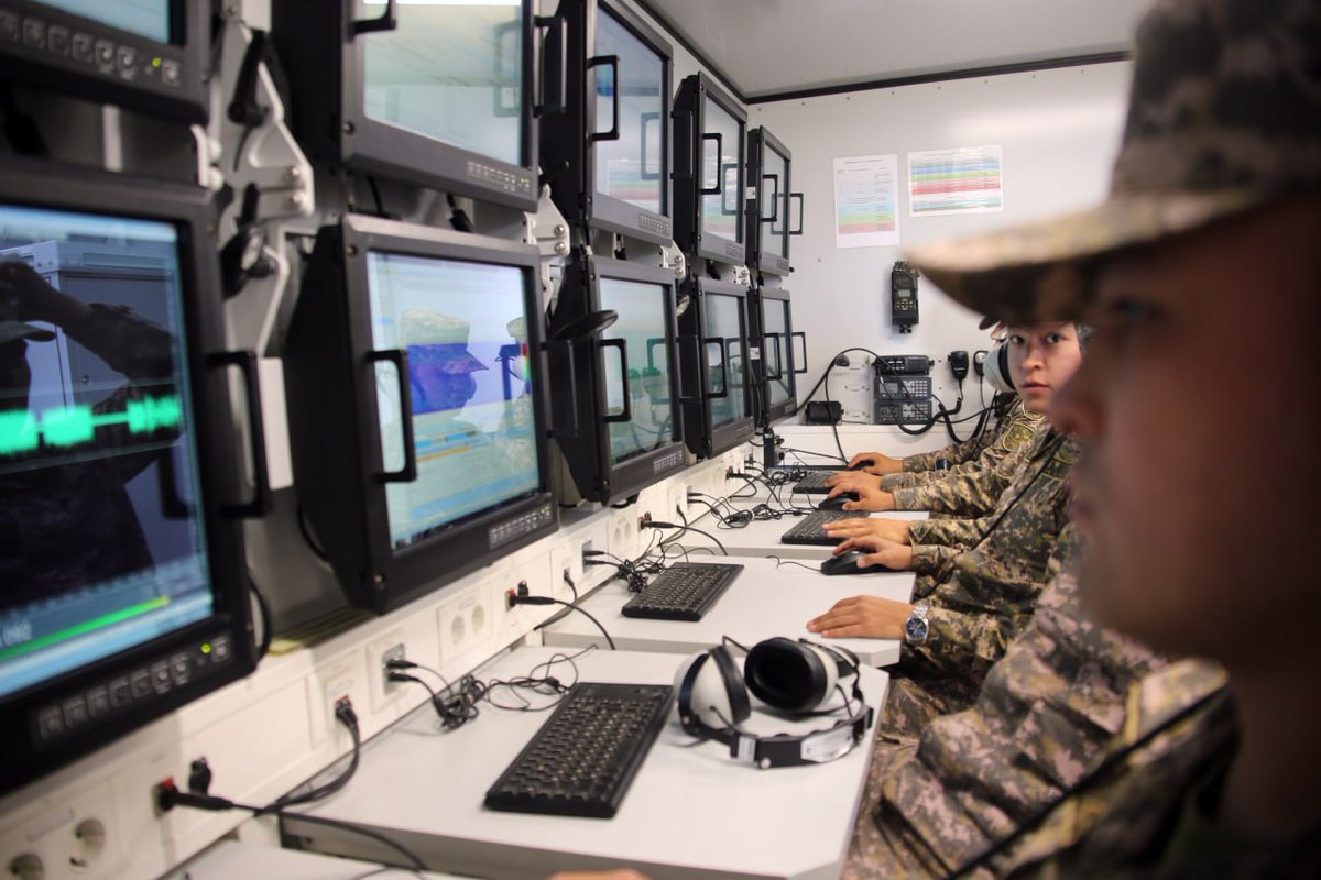 modgovkz's tweet photo. Today marks the Day of the Electronic Warfare Forces Specialist 
Since Independence, this area of activity of the Armed Forces has been dynamically developing and is equipped with modern multifunctional complexes. https://t.co/q65JnH1wqn