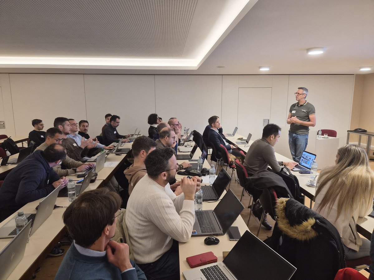 Stephan Janssen ☕️🧠🧞‍♂️ tweet media