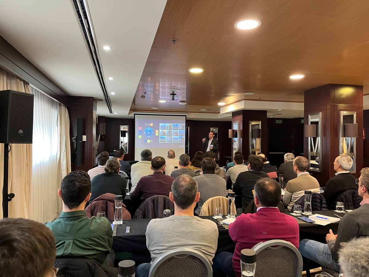 Ibernova tweet media