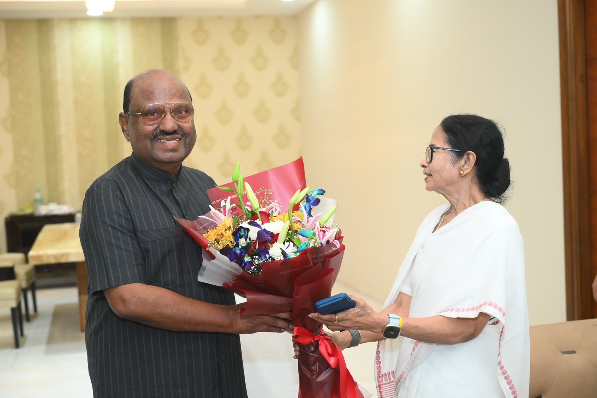 Mamata Banerjee tweet media