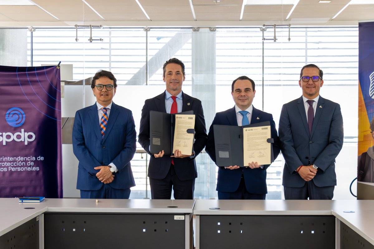 UISEK's tweet photo. #ConvenioUISEK | La UISEK y la Superintendencia de Protección de Datos Personales firmaron un convenio para fortalecer la formación en protección de datos. 🤝

Incluye certificación para Delegados de Protección de Datos, prácticas estudiantiles y beneficios académicos. https://t.co/Anz0SGeIrq