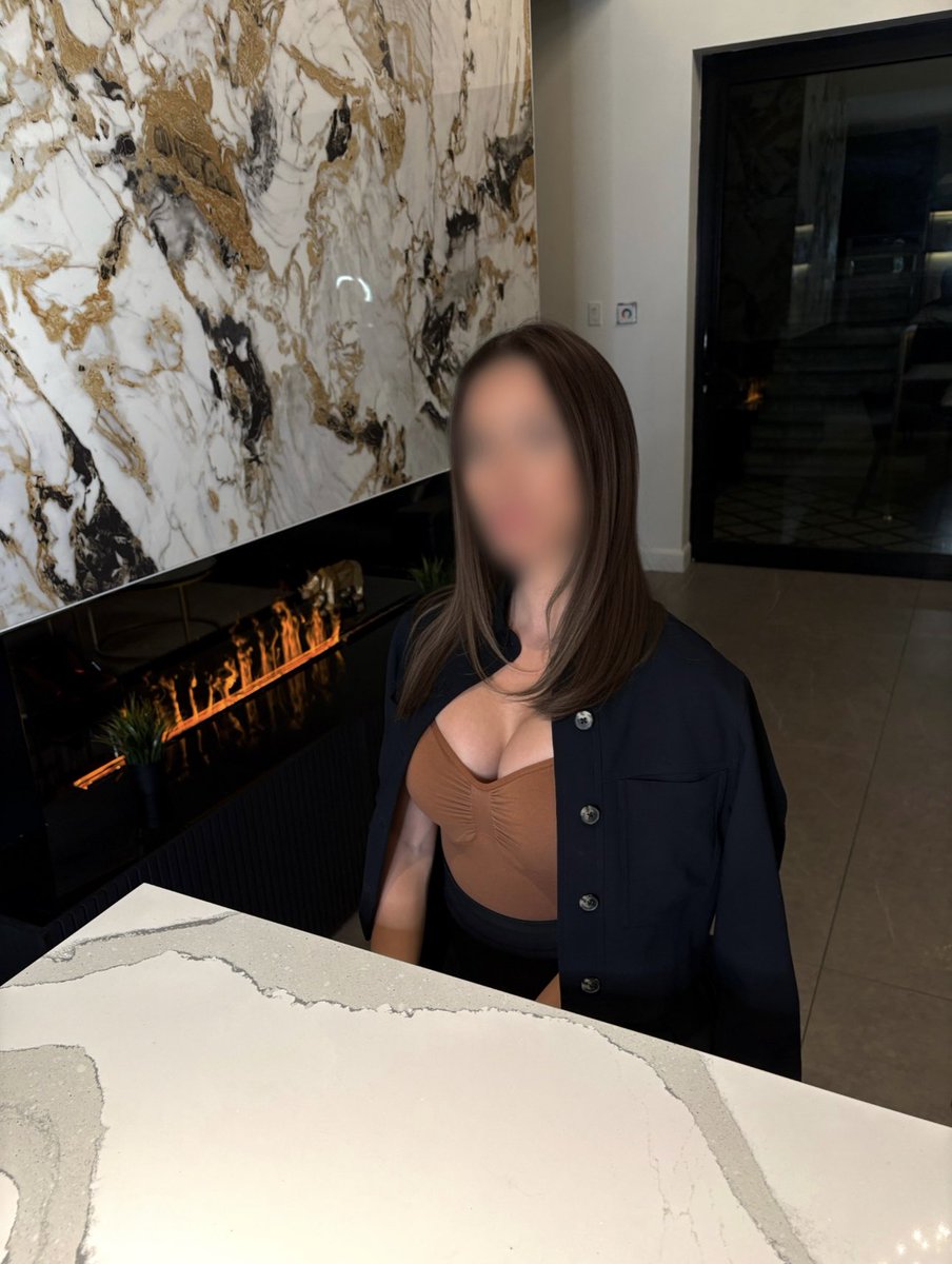 Alice Carter 🥂 tweet media