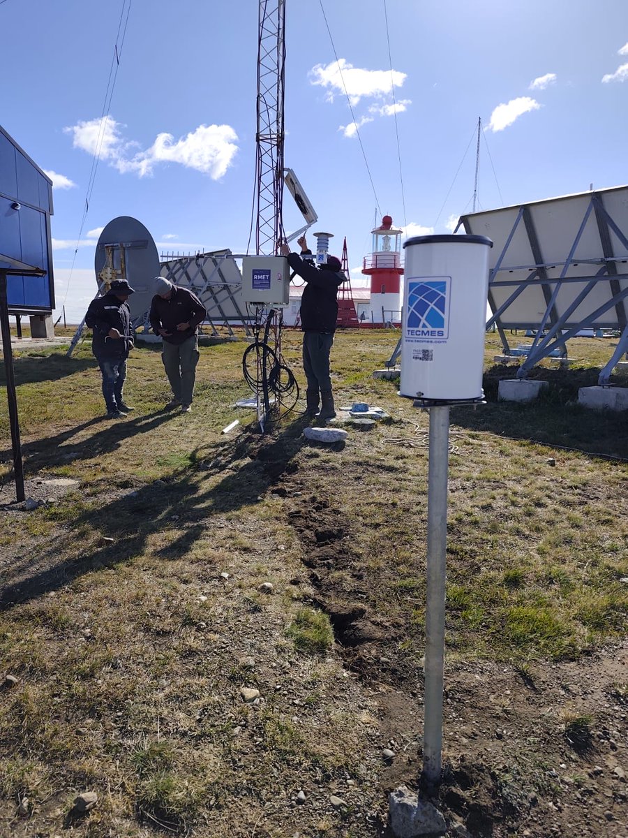 MonitoreoHidArg's tweet photo. #RMET
Red Nacional de Estaciones Meteorológicas y Estaciones Nivológicas
Instalamos dos nuevas estaciones meteorológicas 🌡🌤 en HITO 1, provincia de #TIERRADELFUEGO, trabajo coordinado de la #SSRH y Armada Argentina
Seguimos fortaleciendo el monitoreo hidrometeorológico 🇦🇷 https://t.co/akTPCAdPQr