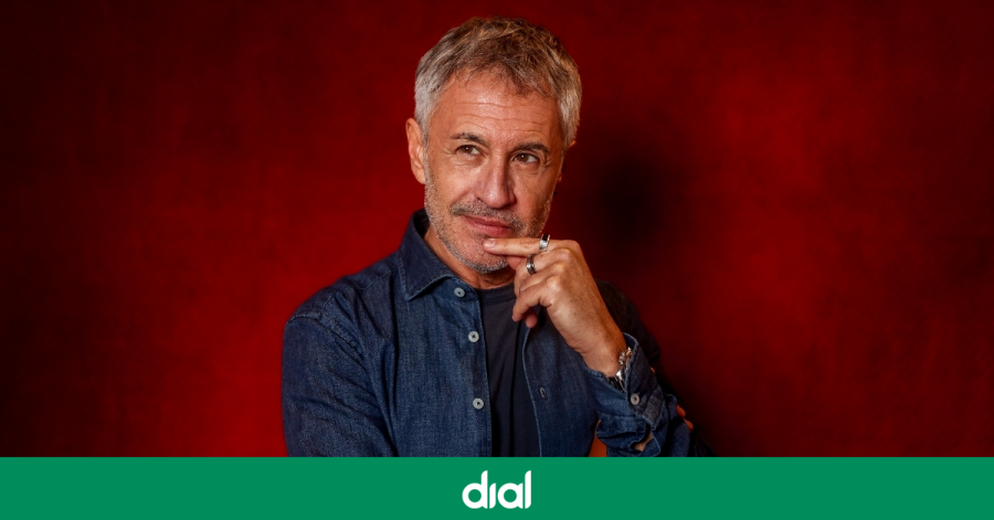 Cadena_Dial's tweet photo. Esta es la personalidad de Sergio Dalma, según sus estilismos: todo lo que su ropa nos cuenta de él 

🔗https://t.co/2hBj2oc3Qv https://t.co/zRiyPuGvxh