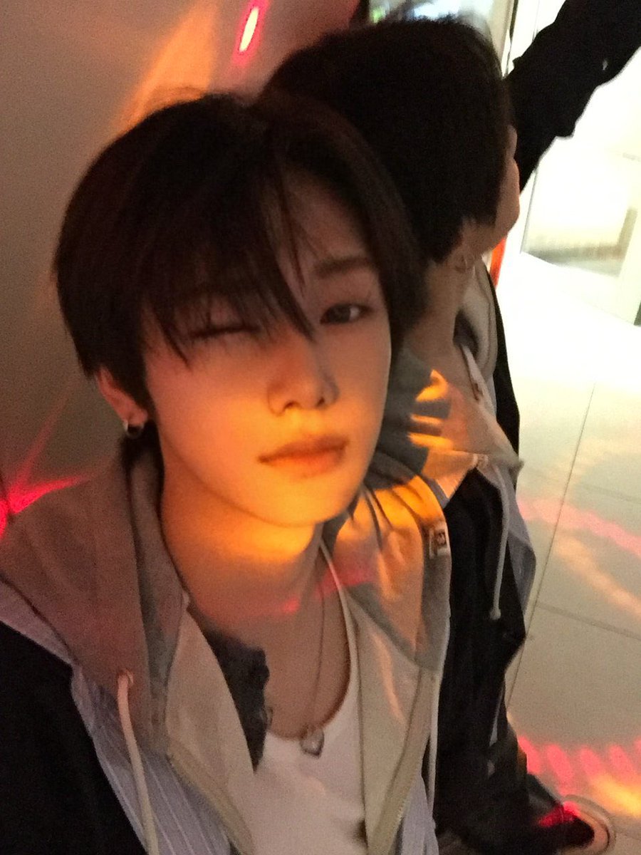 kawaiikamozz's tweet photo. 또 신왼해버렸네 너 https://t.co/9gMC4YzI9F
