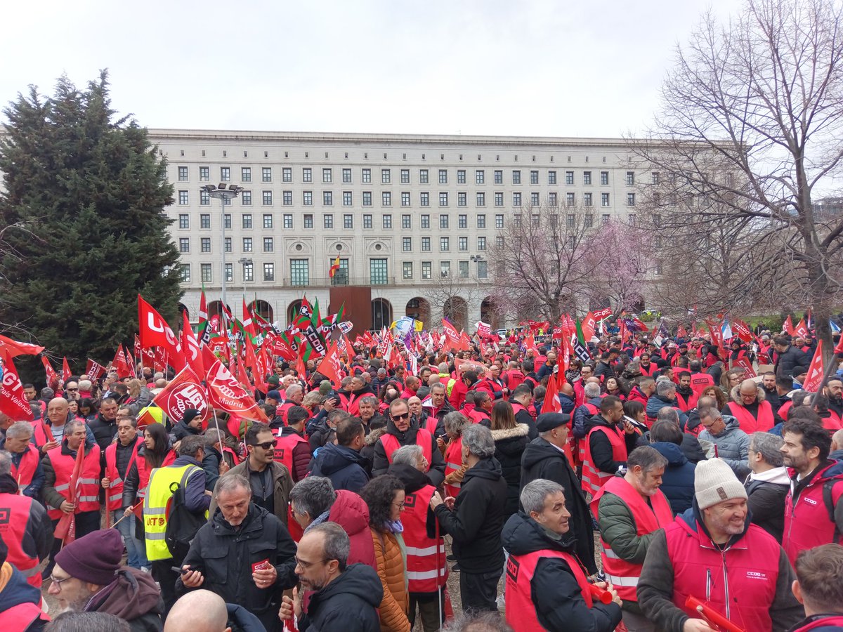 Ugt Bus TMB tweet media