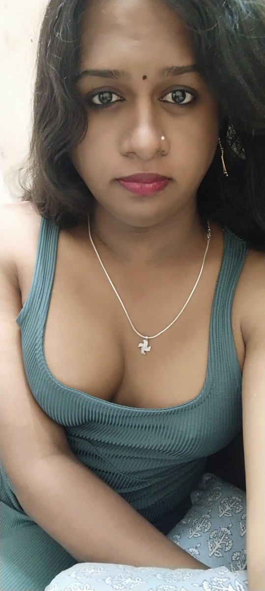 Anamika (40k) tweet media