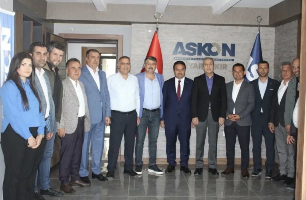 ASKON (Anadolu Aslanları İş Adamları Derneği )Diyarbakır Şubesi olarak, Cumhurbaşkanımız Sayın Recep Tayyip Erdoğan’ın tensipleriyle Birleşmiş Milletler Gıda ve Tarım Örgütü (FAO) Genel Direktörlüğü için aday gösterilen kıymetli büyüğümüz, eski Tarım Bakanımız Sayın Dr. Mehmet