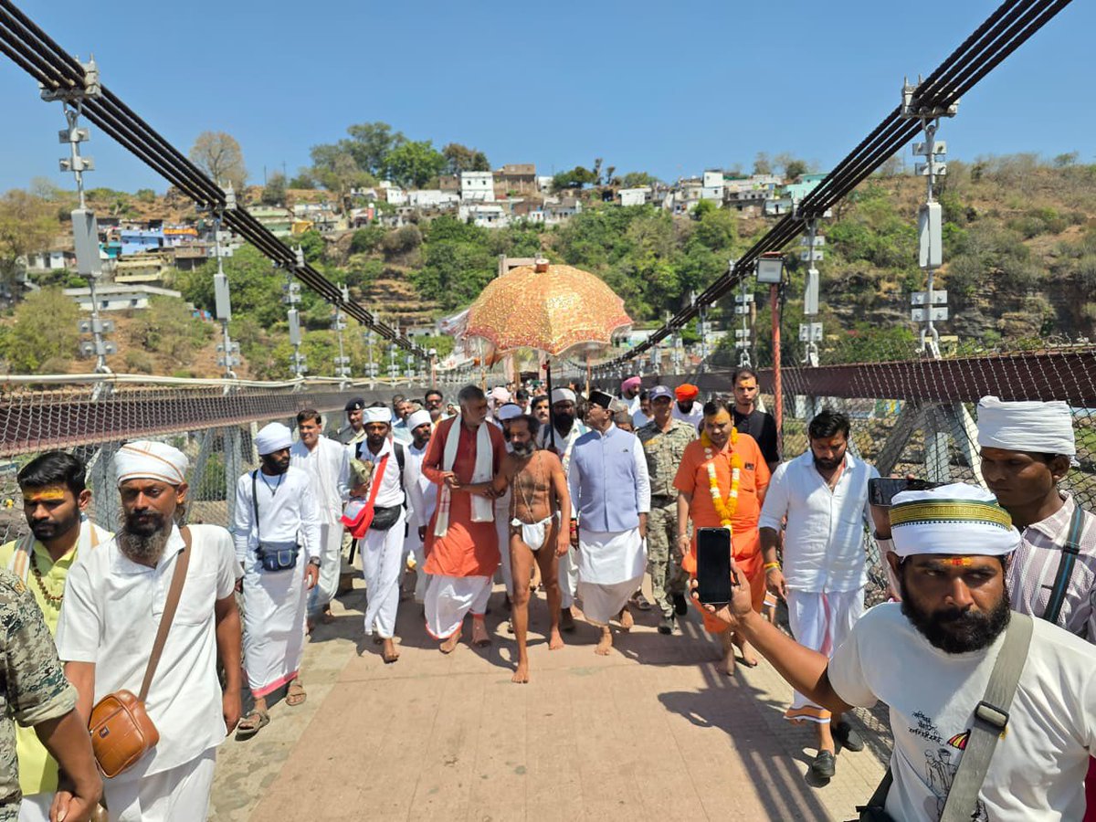 Prahlad Singh Patel ( वृक्ष से जल, जल से जीवन) tweet media